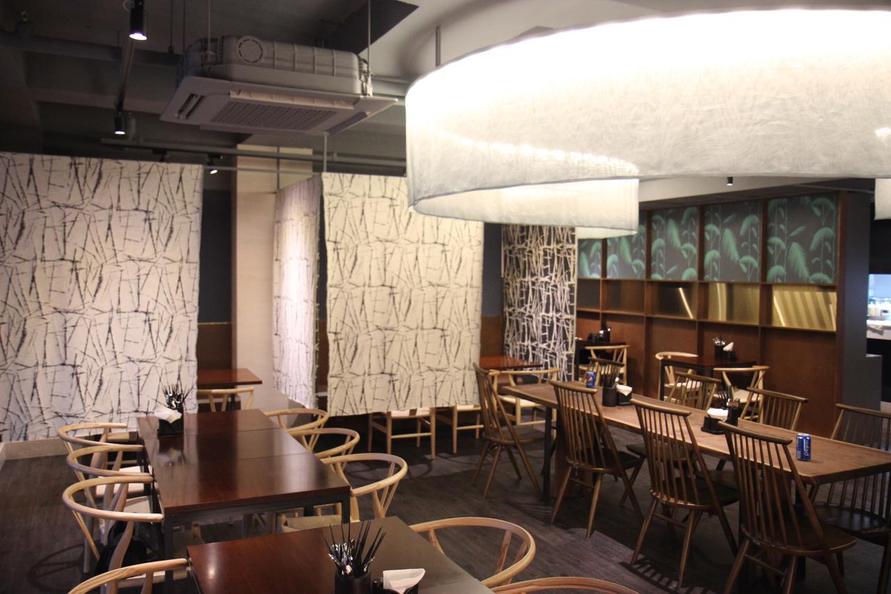 The Hotel Young Inn Сеул Экстерьер фото