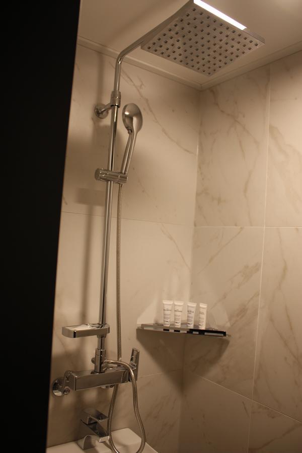 The Hotel Young Inn Сеул Экстерьер фото